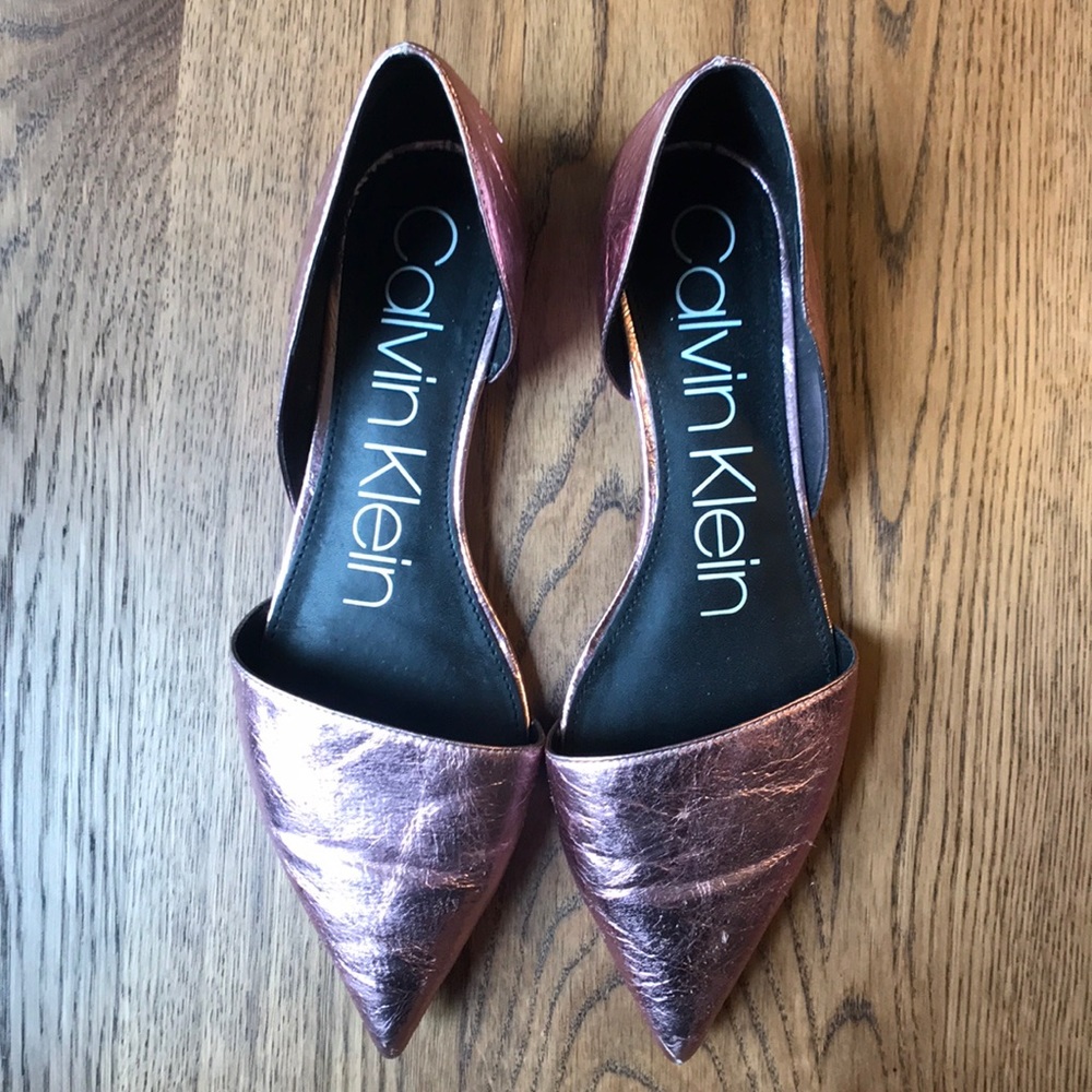 CALVIN KELIN baby pink metallic pointed to flats 7